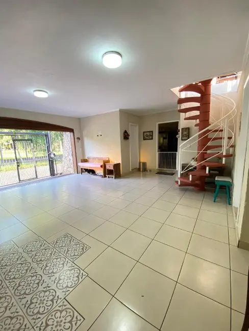 Foto 9 de Casa com 3 quartos à venda, 200m2 em Vila Eunice Nova, Cachoeirinha - RS