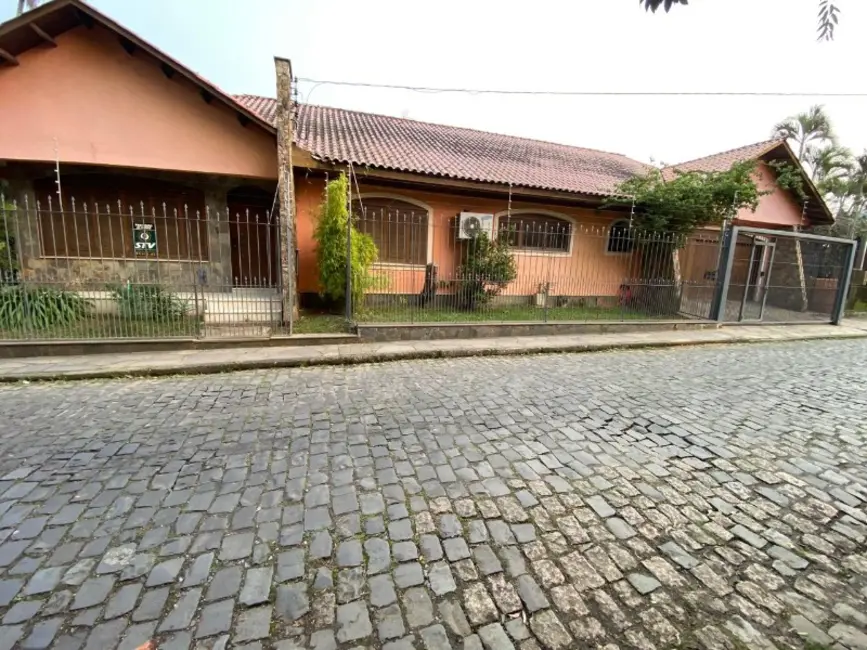 Foto 4 de Casa com 3 quartos à venda, 200m2 em Vila Eunice Nova, Cachoeirinha - RS
