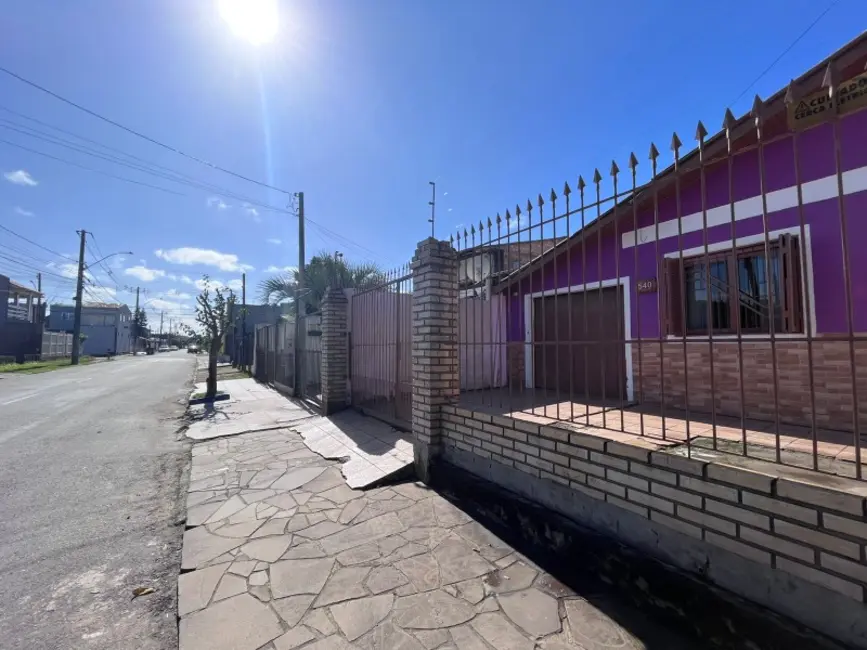 Casa com 2 quartos à venda, 140m2 em Parque da Matriz, Cachoeirinha - RS - imagem 4 Foto 4 de Casa com 2 quartos à venda, 140m2 em Parque da Matriz, Cachoeirinha - RS