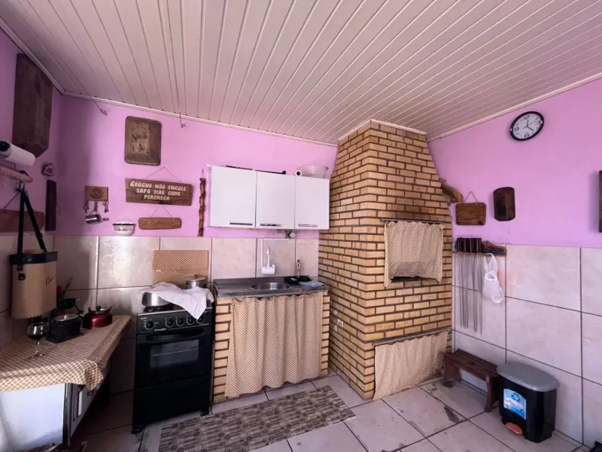 Casa com 2 quartos à venda, 140m2 em Parque da Matriz, Cachoeirinha - RS - imagem 9 Foto 9 de Casa com 2 quartos à venda, 140m2 em Parque da Matriz, Cachoeirinha - RS