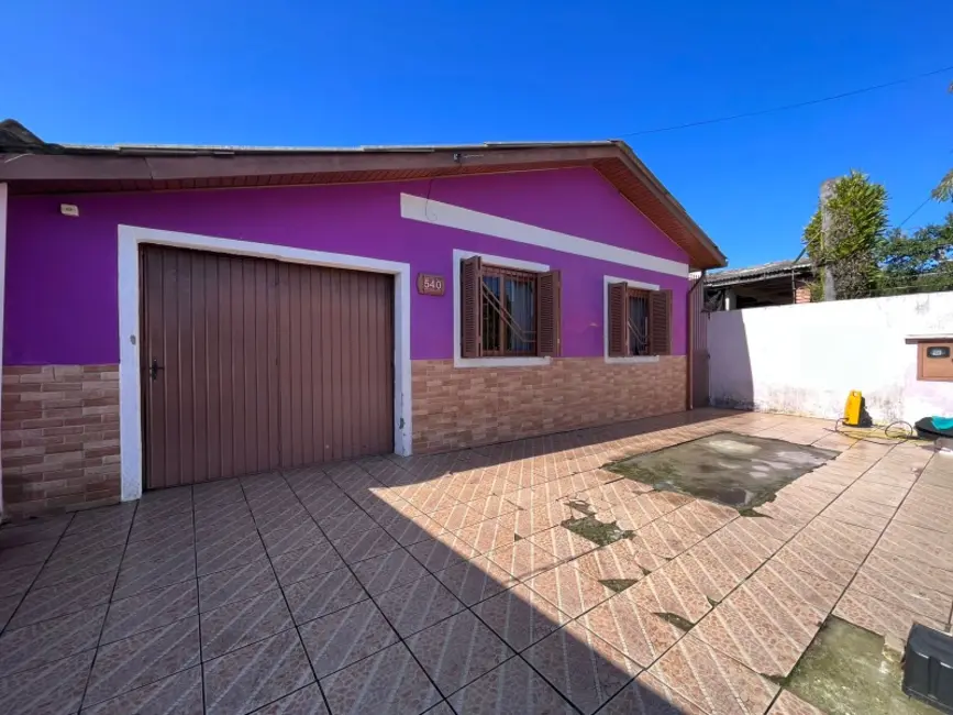 Casa com 2 quartos à venda, 140m2 em Parque da Matriz, Cachoeirinha - RS - imagem 3 Foto 3 de Casa com 2 quartos à venda, 140m2 em Parque da Matriz, Cachoeirinha - RS