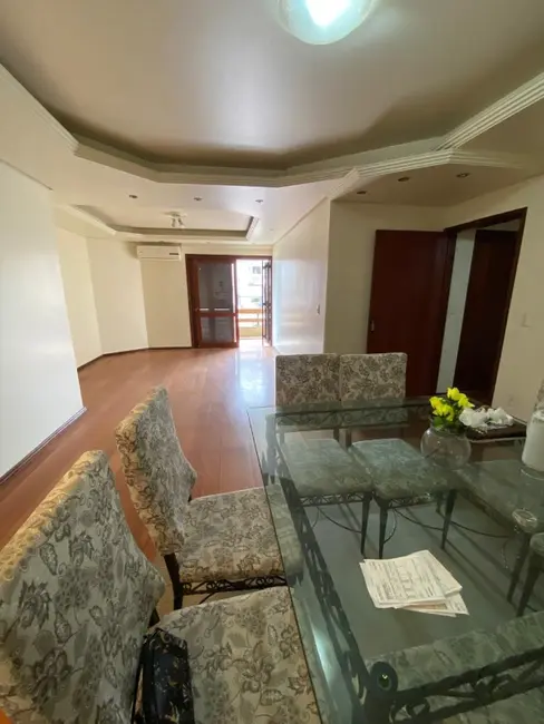 Foto 2 de Apartamento com 3 quartos à venda, 140m2 em Vila Eunice Nova, Cachoeirinha - RS