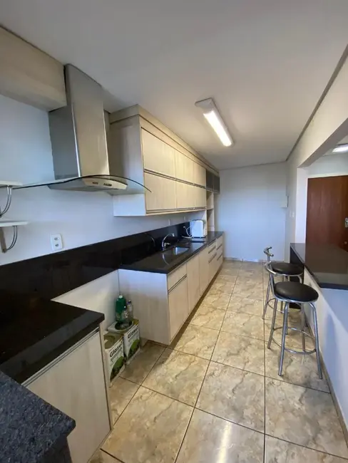 Foto 8 de Apartamento com 3 quartos à venda e para alugar, 240m2 em Vila Eunice Nova, Cachoeirinha - RS