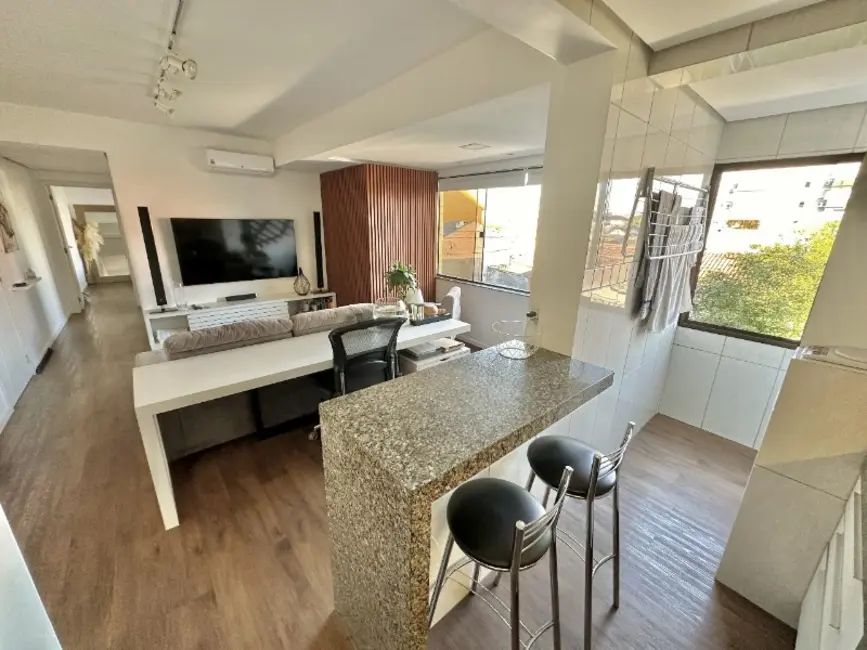 Foto 6 de Apartamento com 2 quartos à venda, 56m2 em Vila Imbui, Cachoeirinha - RS