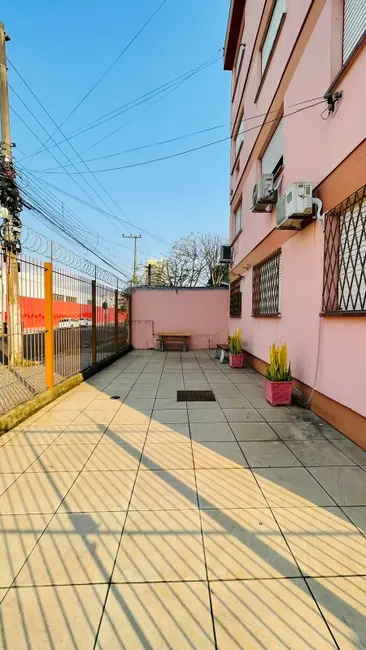 Foto 2 de Apartamento com 2 quartos à venda, 65m2 em Ponta Porã, Cachoeirinha - RS