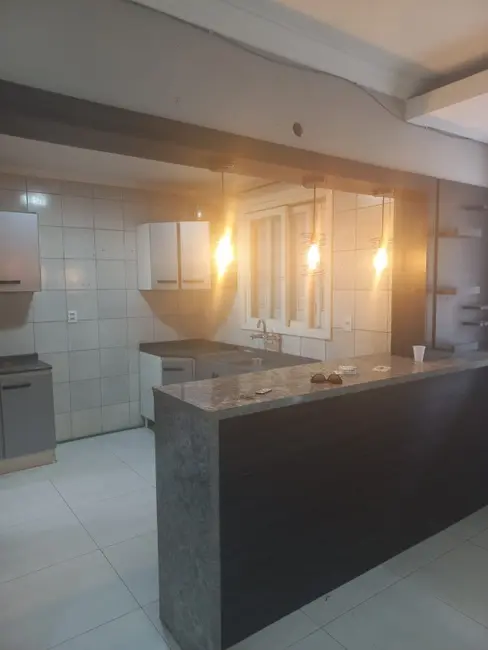 Foto 2 de Casa com 2 quartos à venda, 82m2 em COHAB, Cachoeirinha - RS