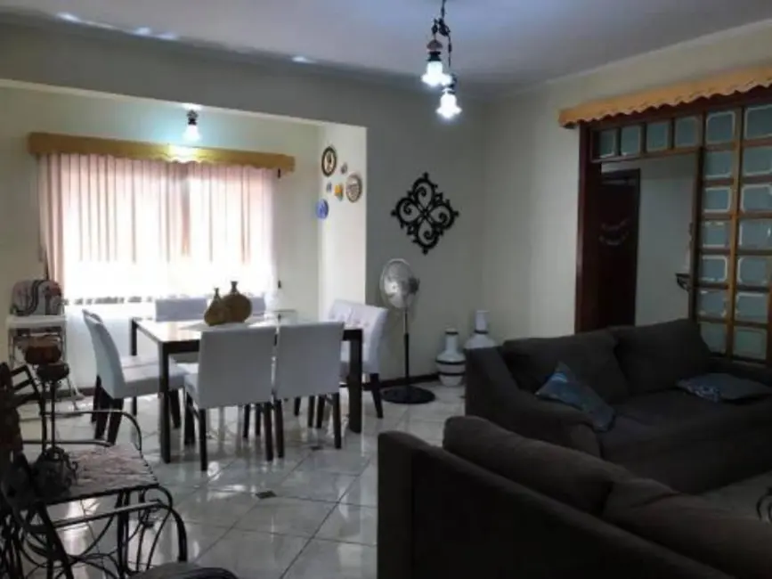 Foto 1 de Apartamento com 3 quartos à venda, 131m2 em Vila Eunice Nova, Cachoeirinha - RS