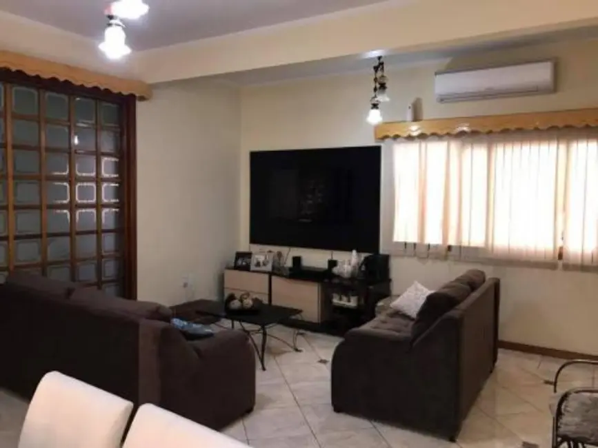 Apartamento com 3 quartos à venda, 131m2 em Vila Eunice Nova, Cachoeirinha - RS - imagem 6 Foto 6 de Apartamento com 3 quartos à venda, 131m2 em Vila Eunice Nova, Cachoeirinha - RS