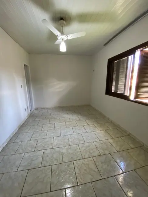 Foto 6 de Casa com 2 quartos à venda, 120m2 em Vila Parque Brasília, Cachoeirinha - RS