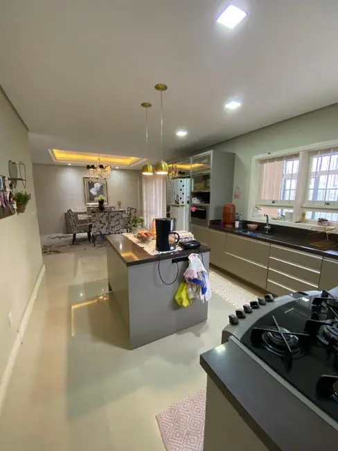 Foto 4 de Casa com 3 quartos à venda, 230m2 em Gravatai - RS