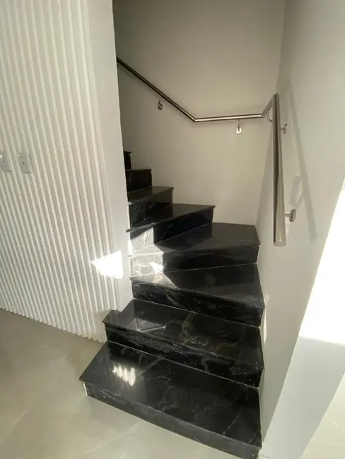 Foto 5 de Casa com 3 quartos à venda, 100m2 em Cachoeirinha - RS