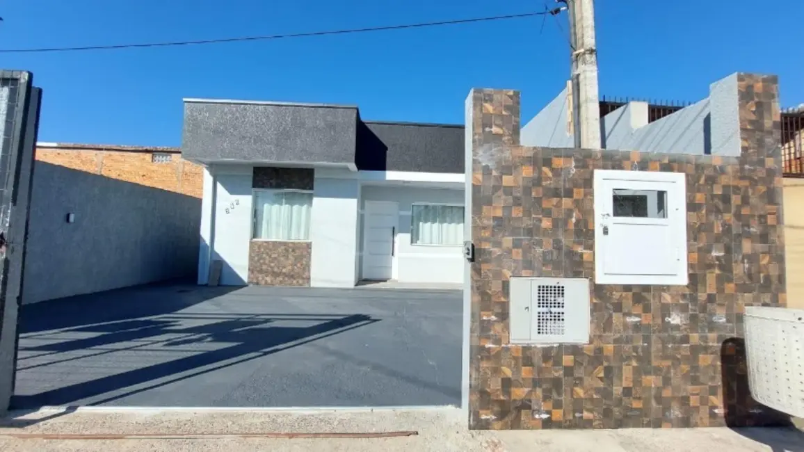 Casa com 2 quartos à venda, 72m2 em Centro, Tramandai - RS - imagem 1 Foto 1 de Casa com 2 quartos à venda, 72m2 em Centro, Tramandai - RS