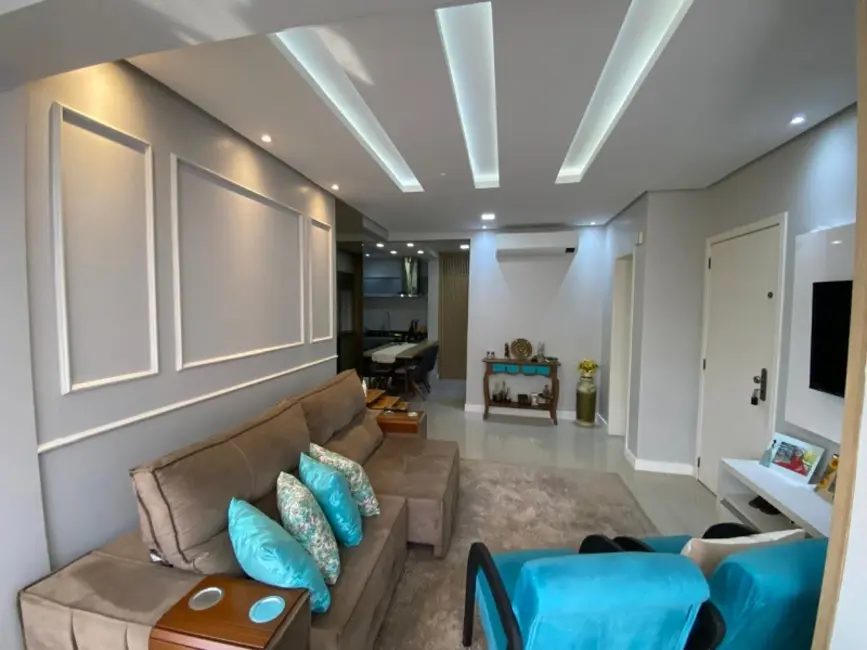 Foto 8 de Apartamento com 3 quartos à venda, 101m2 em Vila Eunice Nova, Cachoeirinha - RS