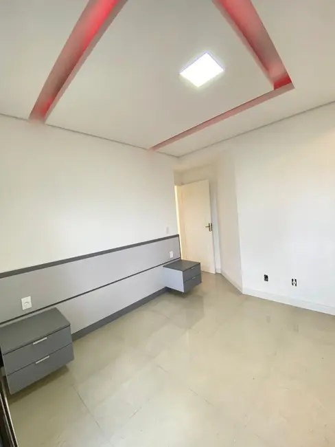 Apartamento com 2 quartos à venda, 77m2 em Vila Eunice Nova, Cachoeirinha - RS - imagem 3 Foto 3 de Apartamento com 2 quartos à venda, 77m2 em Vila Eunice Nova, Cachoeirinha - RS