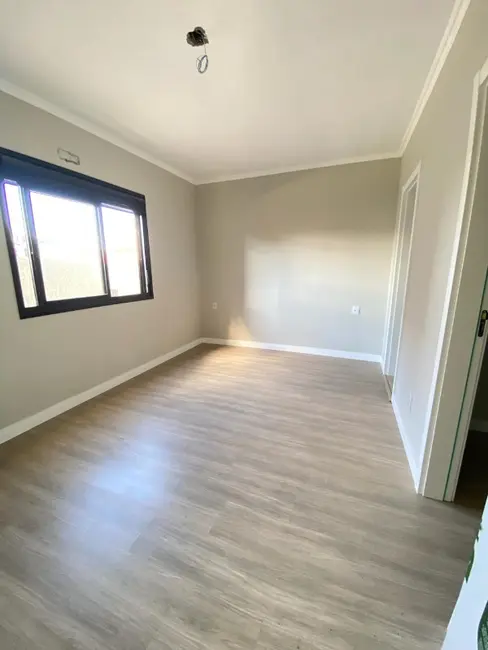 Foto 9 de Casa com 3 quartos à venda, 112m2 em Cachoeirinha - RS