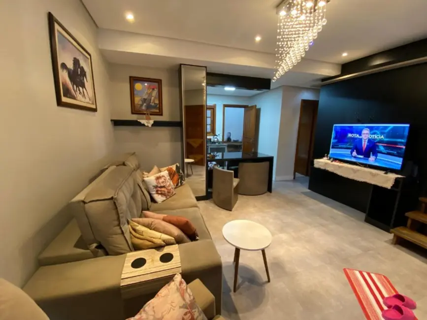 Foto 1 de Casa com 2 quartos à venda, 80m2 em Vila Eunice Velha, Cachoeirinha - RS