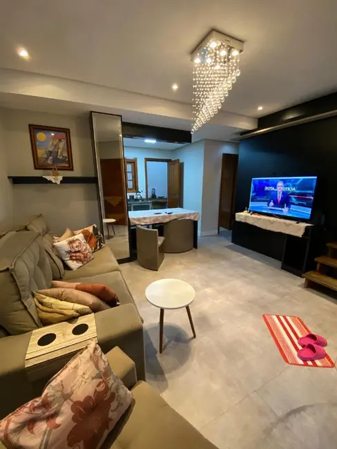 Foto 5 de Casa com 2 quartos à venda, 80m2 em Vila Eunice Velha, Cachoeirinha - RS