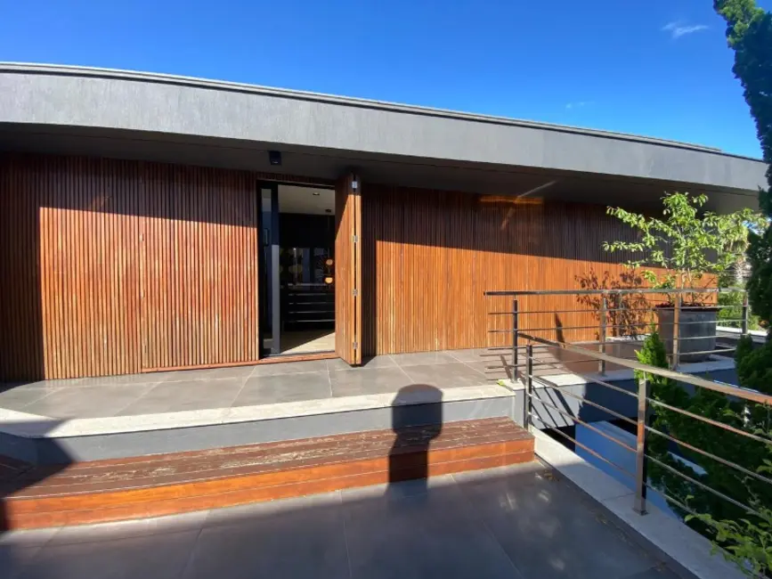 Casa de Condomínio com 3 quartos à venda, 240m2 em Gravatai - RS - imagem 6 Foto 6 de Casa de Condomínio com 3 quartos à venda, 240m2 em Gravatai - RS