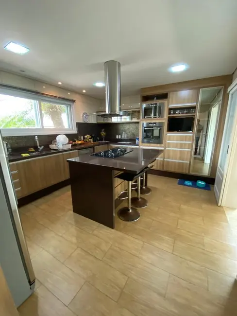 Foto 7 de Casa com 3 quartos à venda, 360m2 em Cachoeirinha - RS