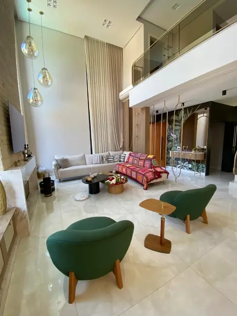 Foto 7 de Casa com 3 quartos à venda, 311m2 em Cachoeirinha - RS