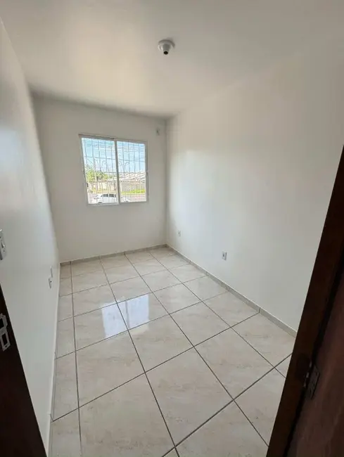 Foto 2 de Apartamento com 2 quartos à venda, 47m2 em Jardim do Bosque, Cachoeirinha - RS