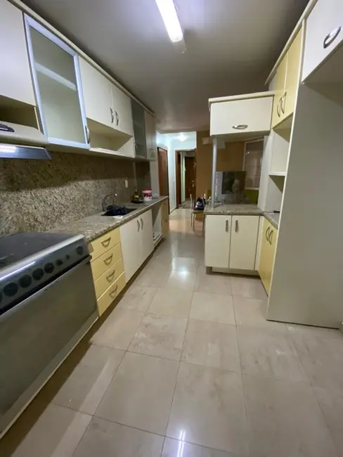 Foto 5 de Apartamento com 3 quartos à venda, 166m2 em Vila Eunice Nova, Cachoeirinha - RS