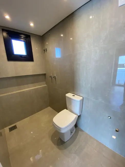 Foto 5 de Casa de Condomínio com 3 quartos à venda, 250m2 em Centro, Gravatai - RS