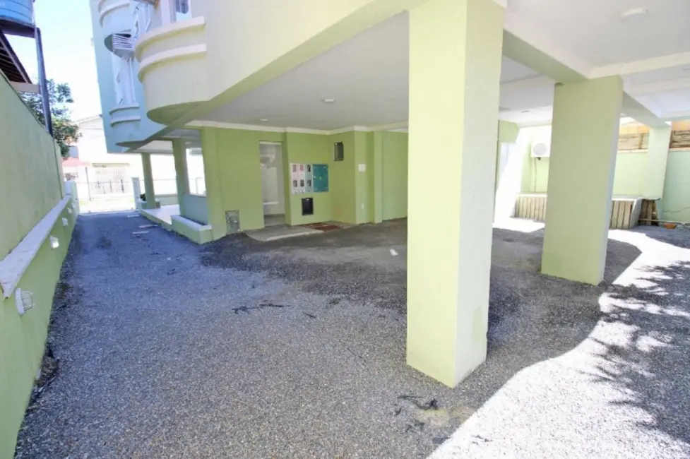 Foto 4 de Apartamento com 2 quartos à venda, 86m2 em Bombinhas - SC