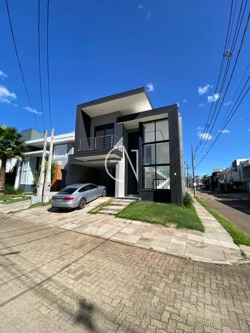 Foto 2 de Casa de Condomínio com 3 quartos à venda, 202m2 em Cachoeirinha - RS