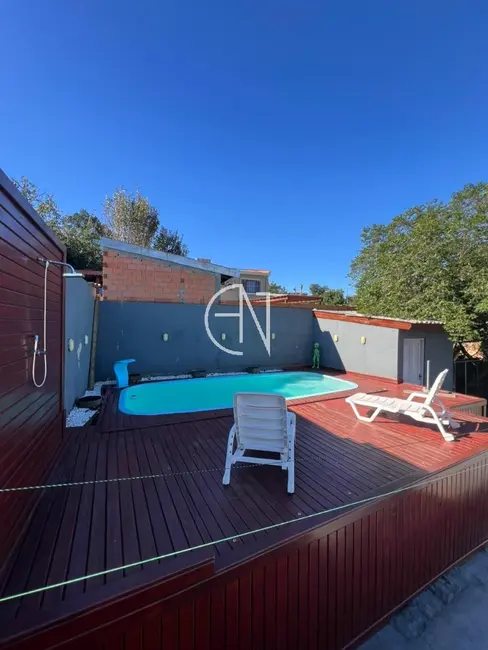 Casa com 5 quartos à venda, 300m2 em Krahe, Viamao - RS - imagem 1 Foto 1 de Casa com 5 quartos à venda, 300m2 em Krahe, Viamao - RS
