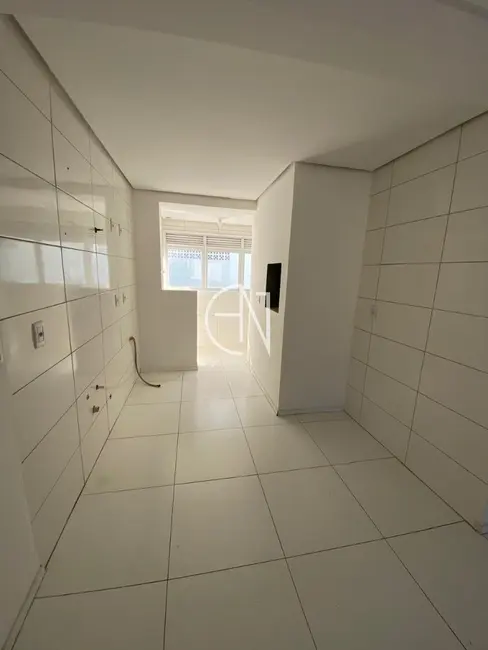 Foto 3 de Apartamento com 2 quartos à venda, 65m2 em Vila Silveira Martins, Cachoeirinha - RS