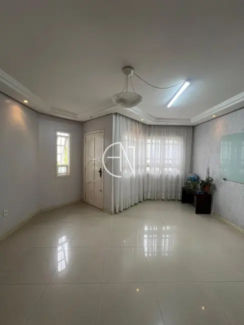 Casa com 4 quartos à venda, 240m2 em Estância Velha, Canoas - RS - imagem 6 Foto 6 de Casa com 4 quartos à venda, 240m2 em Estância Velha, Canoas - RS