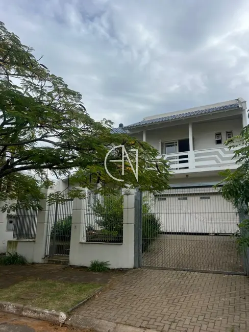 Casa com 4 quartos à venda, 240m2 em Estância Velha, Canoas - RS - imagem 3 Foto 3 de Casa com 4 quartos à venda, 240m2 em Estância Velha, Canoas - RS