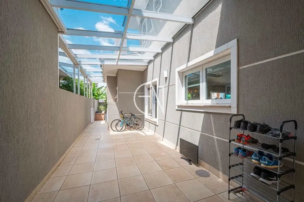 Casa de Condomínio com 3 quartos à venda, 270m2 em Distrito Industrial, Cachoeirinha - RS - imagem 7 Foto 7 de Casa de Condomínio com 3 quartos à venda, 270m2 em Distrito Industrial, Cachoeirinha - RS
