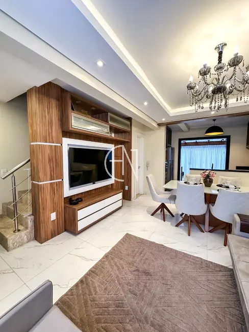 Foto 1 de Casa de Condomínio com 3 quartos à venda, 85m2 em Cachoeirinha - RS