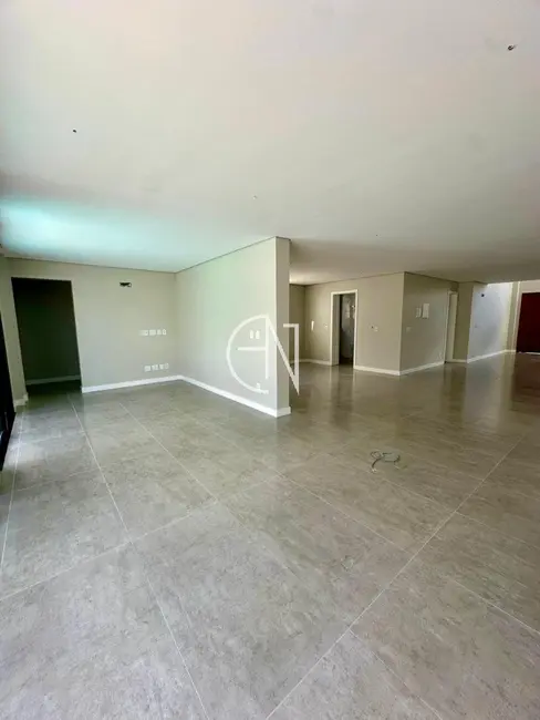 Casa de Condomínio com 3 quartos à venda, 243m2 em Centro, Gravatai - RS - imagem 5 Foto 5 de Casa de Condomínio com 3 quartos à venda, 243m2 em Centro, Gravatai - RS