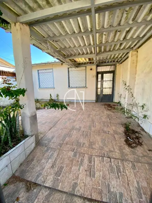 Foto 2 de Casa com 2 quartos à venda, 60m2 em Parque da Matriz, Cachoeirinha - RS
