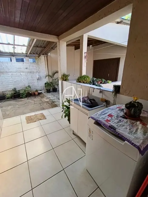 Casa com 3 quartos à venda, 160m2 em Vila Eunice Nova, Cachoeirinha - RS - imagem 7 Foto 7 de Casa com 3 quartos à venda, 160m2 em Vila Eunice Nova, Cachoeirinha - RS