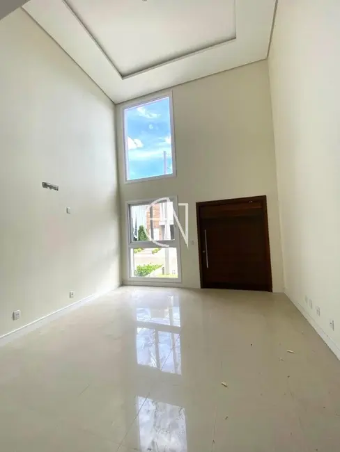Foto 3 de Casa de Condomínio com 3 quartos à venda, 180m2 em Cachoeirinha - RS