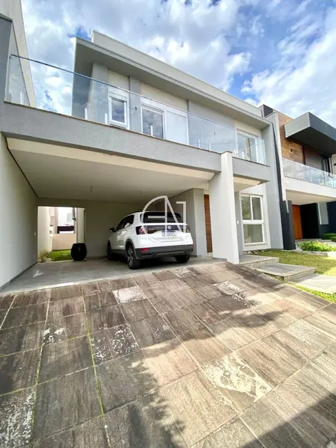 Foto 1 de Casa de Condomínio com 3 quartos à venda, 180m2 em Cachoeirinha - RS