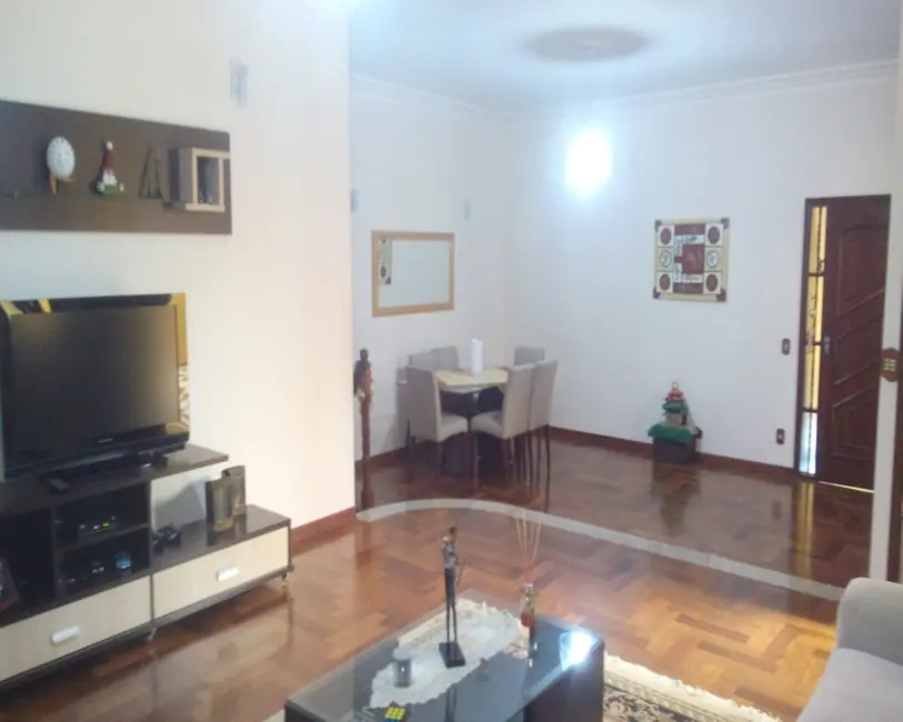 Foto 1 de Casa com 3 quartos à venda, 300m2 em Jardim Sevilha, Braganca Paulista - SP