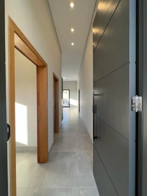 Casa de Condomínio com 3 quartos à venda, 165m2 em Residencial Maria Júlia, Sao Jose Do Rio Preto - SP - imagem 2 Foto 2 de Casa de Condomínio com 3 quartos à venda, 165m2 em Residencial Maria Júlia, Sao Jose Do Rio Preto - SP