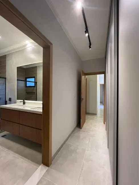 Casa de Condomínio com 3 quartos à venda, 165m2 em Residencial Maria Júlia, Sao Jose Do Rio Preto - SP - imagem 3 Foto 3 de Casa de Condomínio com 3 quartos à venda, 165m2 em Residencial Maria Júlia, Sao Jose Do Rio Preto - SP