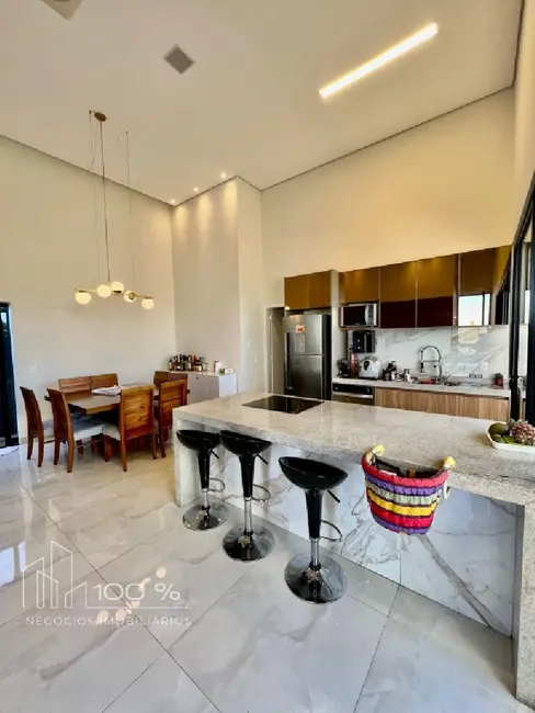 Casa de Condomínio com 3 quartos à venda, 273m2 em Residencial Maria Júlia, Sao Jose Do Rio Preto - SP - imagem 3 Foto 3 de Casa de Condomínio com 3 quartos à venda, 273m2 em Residencial Maria Júlia, Sao Jose Do Rio Preto - SP