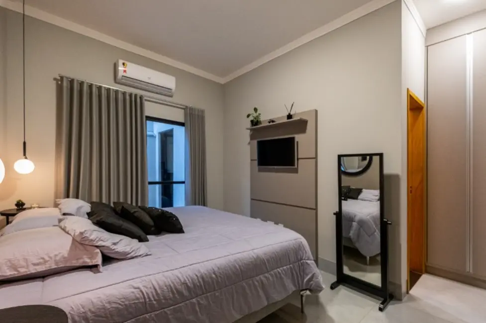 Foto 2 de Casa de Condomínio com 3 quartos à venda, 140m2 em Residencial Maria Júlia, Sao Jose Do Rio Preto - SP