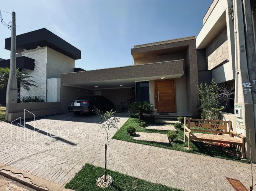 Foto 1 de Casa de Condomínio com 3 quartos à venda, 130m2 em Sao Jose Do Rio Preto - SP