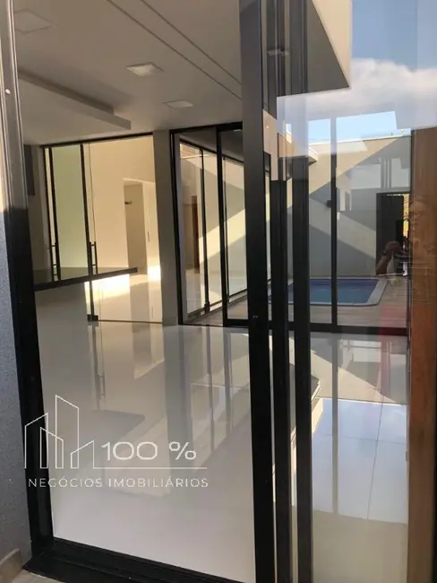 Casa de Condomínio com 3 quartos à venda, 207m2 em Residencial Gaivota II, Sao Jose Do Rio Preto - SP - imagem 6 Foto 6 de Casa de Condomínio com 3 quartos à venda, 207m2 em Residencial Gaivota II, Sao Jose Do Rio Preto - SP