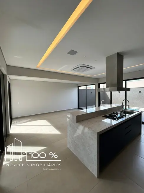 Casa de Condomínio com 3 quartos à venda, 228m2 em Parque Residencial Buona Vita, Sao Jose Do Rio Preto - SP - imagem 8 Foto 8 de Casa de Condomínio com 3 quartos à venda, 228m2 em Parque Residencial Buona Vita, Sao Jose Do Rio Preto - SP