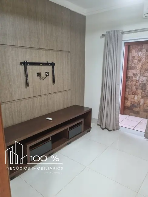 Foto 2 de Casa de Condomínio com 3 quartos à venda, 220m2 em Residencial Gaivota I, Sao Jose Do Rio Preto - SP