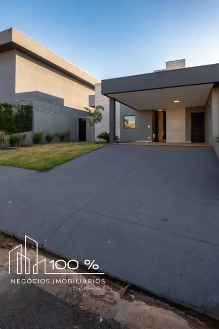 Casa de Condomínio com 3 quartos à venda, 209m2 em Residencial Figueira II, Sao Jose Do Rio Preto - SP - imagem 3 Foto 3 de Casa de Condomínio com 3 quartos à venda, 209m2 em Residencial Figueira II, Sao Jose Do Rio Preto - SP